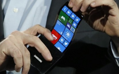 Telefonul flexibil Samsung
